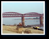 (1/29): Most drogowo-kolejowy przez Ganges